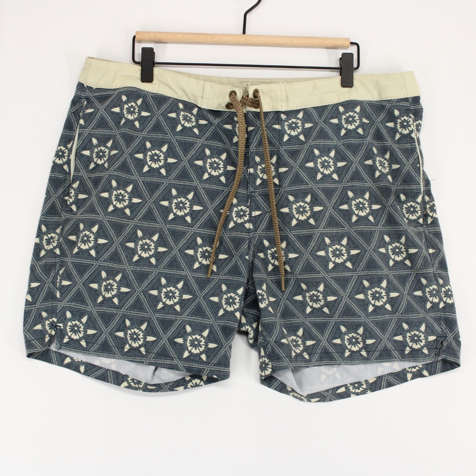 Faherty Biarritz Board Shorts Mens 36 Blue Geometric Swim Trunks Recycled